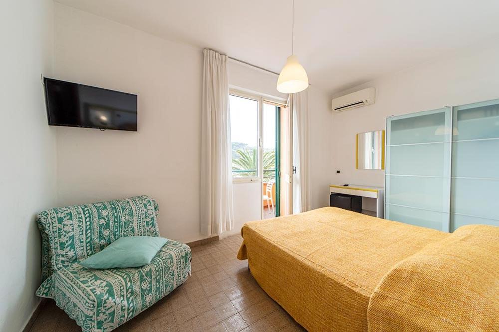 Hotel Belmare Porto Azzurro Extérieur photo