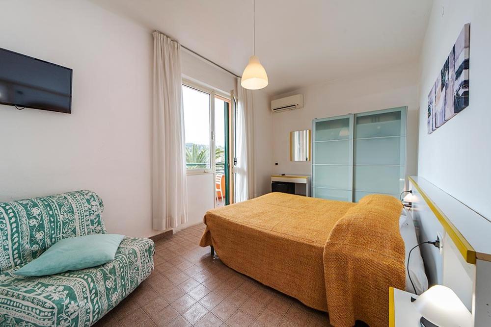 Hotel Belmare Porto Azzurro Extérieur photo