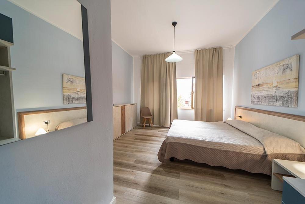 Hotel Belmare Porto Azzurro Extérieur photo