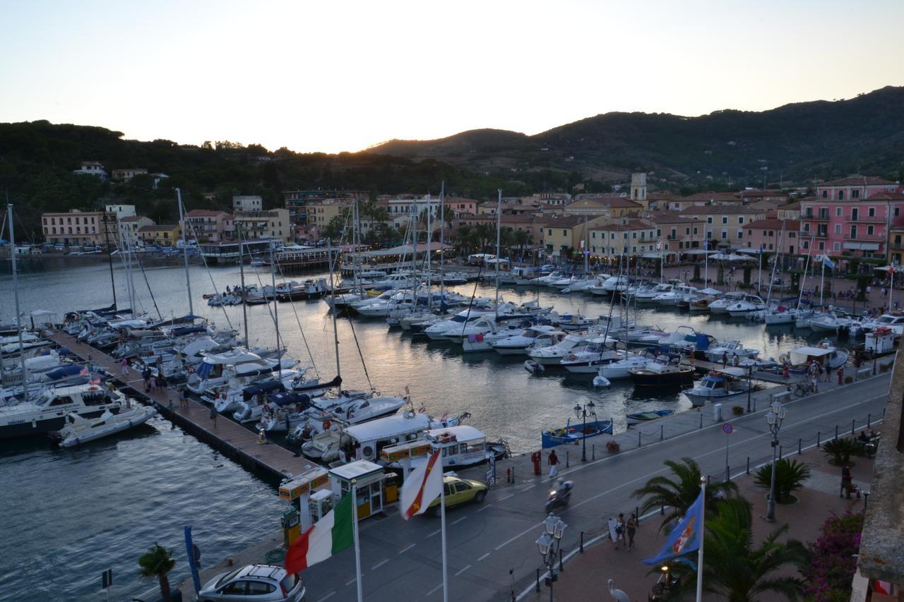 Hotel Belmare Porto Azzurro Extérieur photo